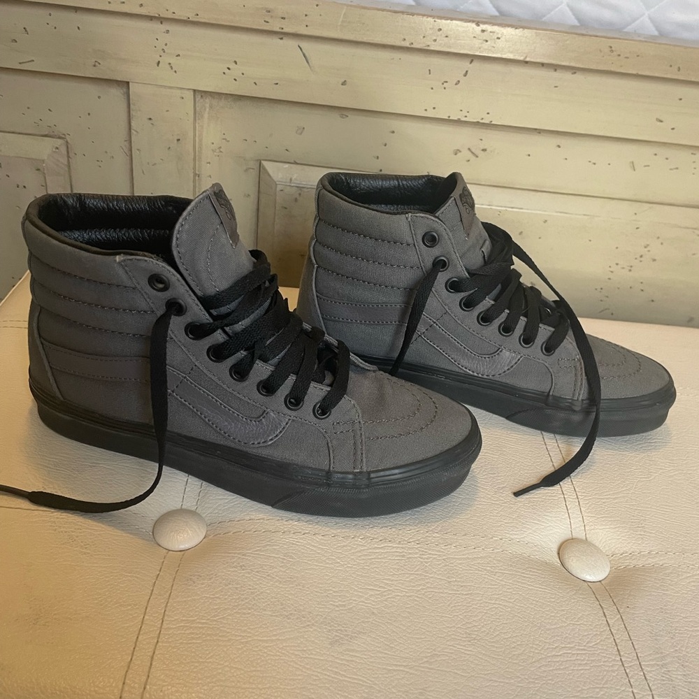 Black VANS size 7, only worn a few times